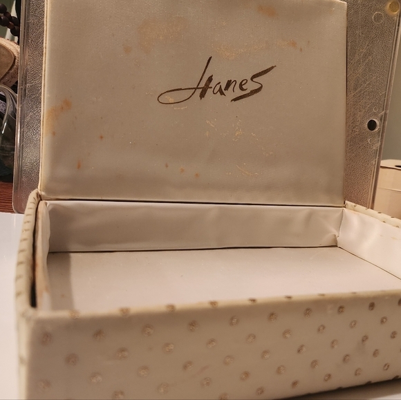 Maurice Utrillo V cover art vintage textile trinket hosiery box by Hanes, 1960's - Picture 7 of 12